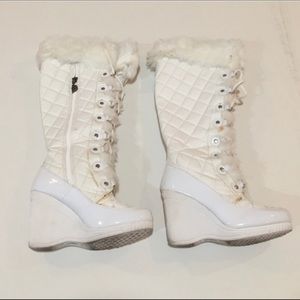 Wedge Bebe boots with fur worn once
